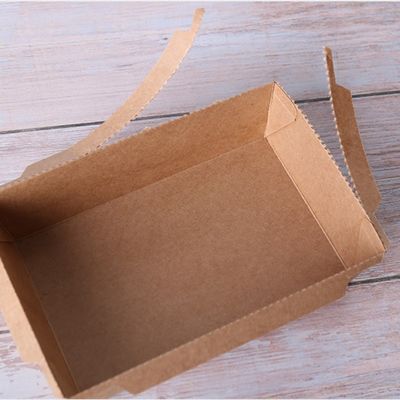 ふたが付いている500ml 600mlクラフト紙の皿の寿司の食糧箱300gsmの使い捨て可能な食品容器
